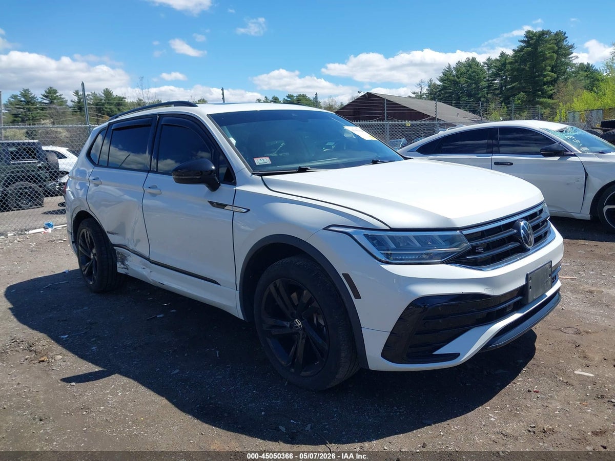2024 VOLKSWAGEN TIGUAN 2.0T SE R-LINE BLACK