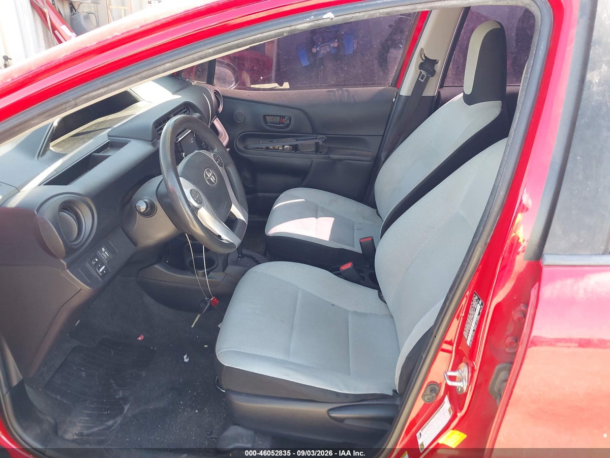 2016 TOYOTA PRIUS C ONE — снимка 5