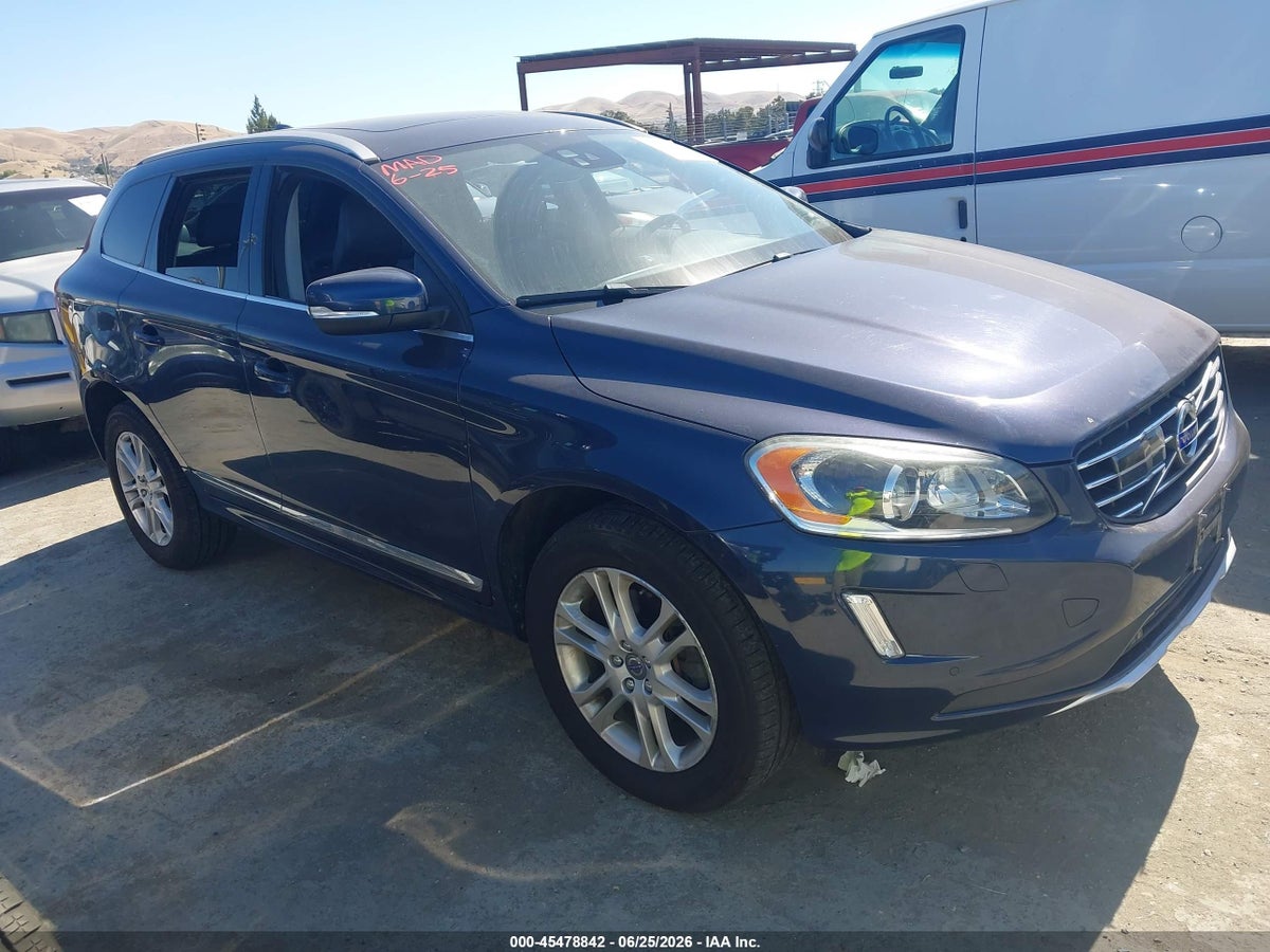 2015 VOLVO XC60 T5 PLATINUM