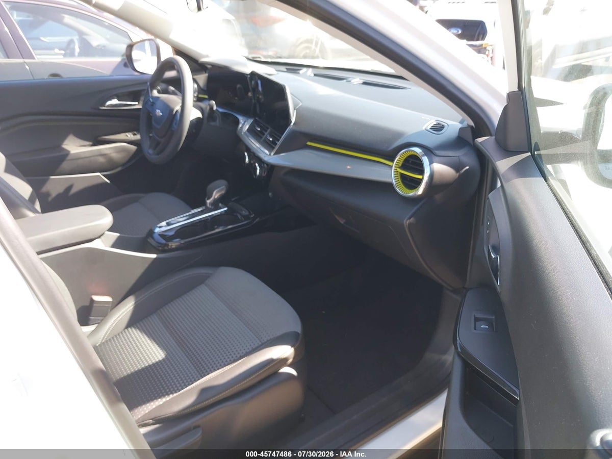 2025 CHEVROLET TRAX FWD LT — снимка 5