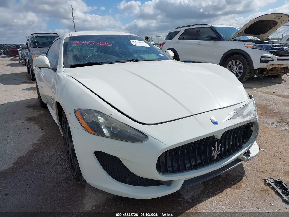 2014 MASERATI GRANTURISMO MC/SPORT