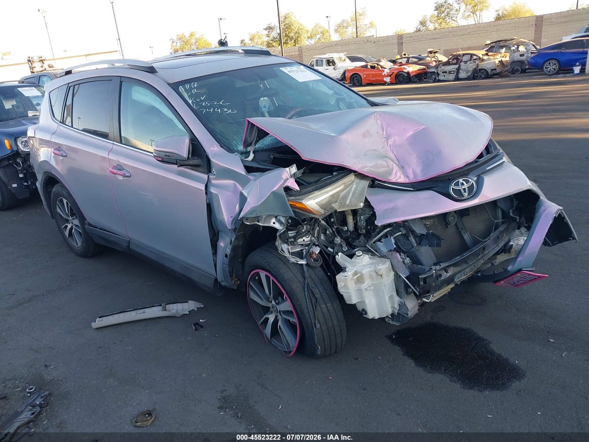 2016 TOYOTA RAV4 XLE