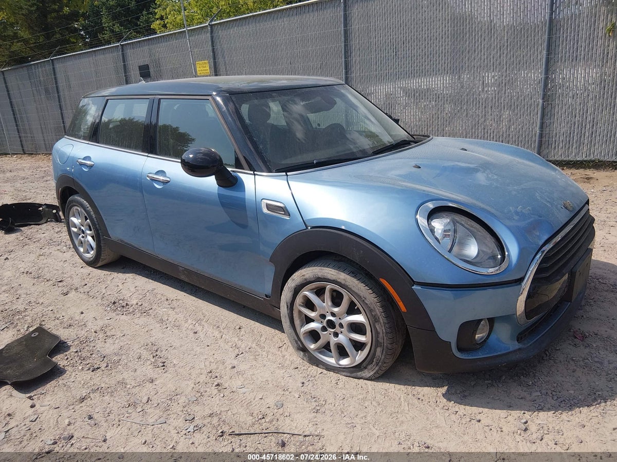 2017 MINI CLUBMAN COOPER