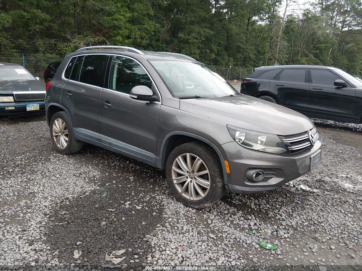 2012 VOLKSWAGEN TIGUAN SE