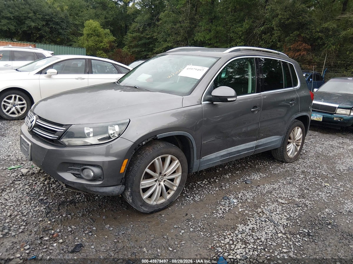 2012 VOLKSWAGEN TIGUAN SE — снимка 2