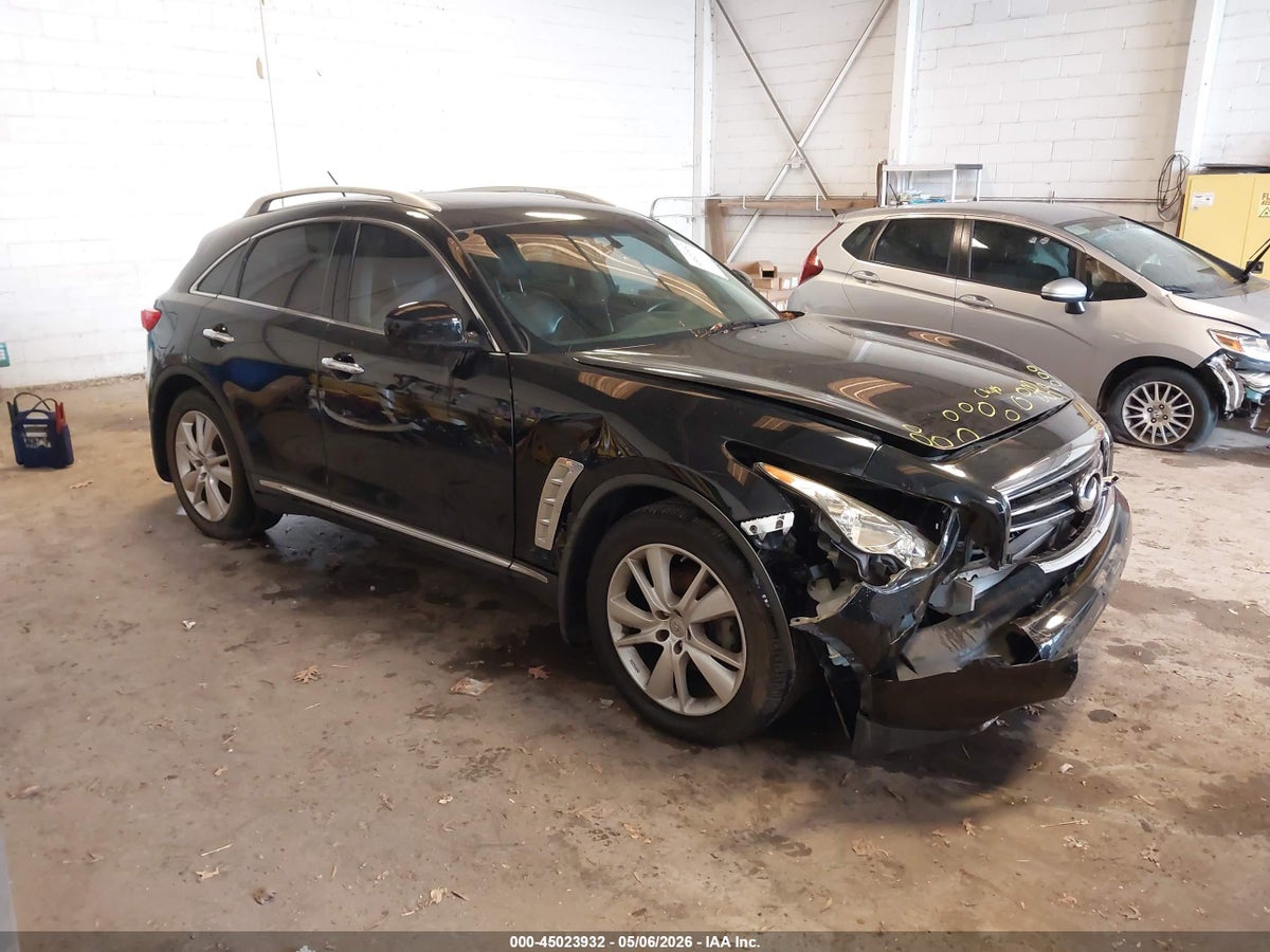 2013 INFINITI FX37