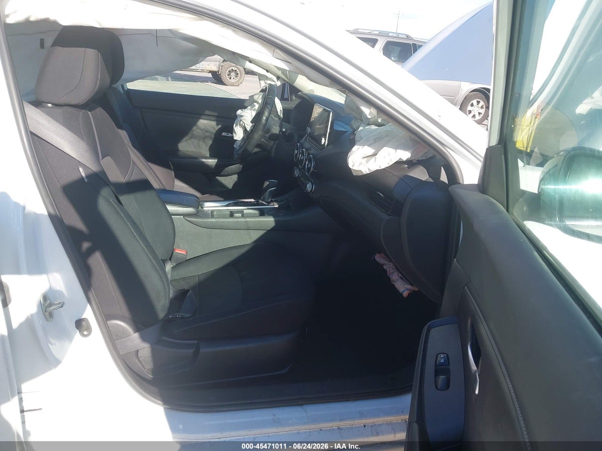 2022 NISSAN SENTRA SV XTRONIC CVT — снимка 5