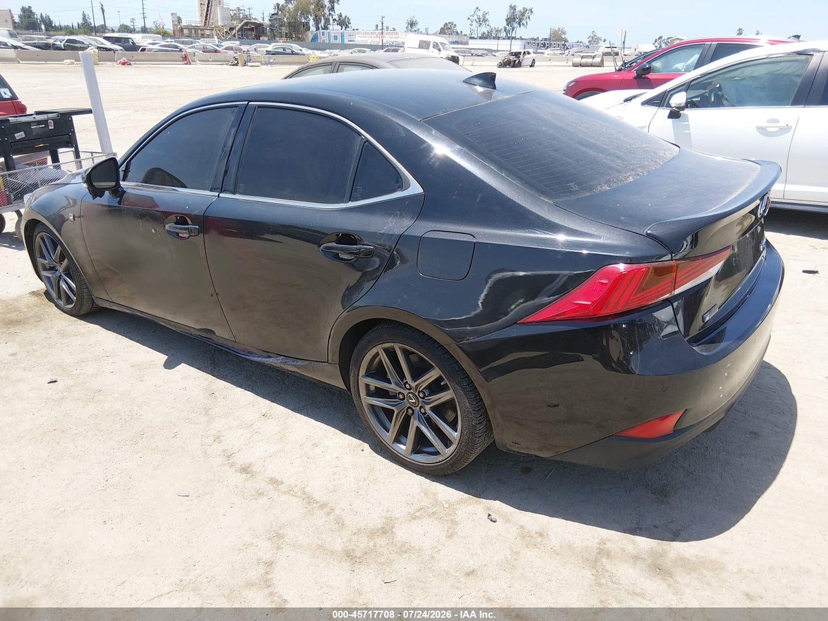 2019 LEXUS IS 300 — снимка 3