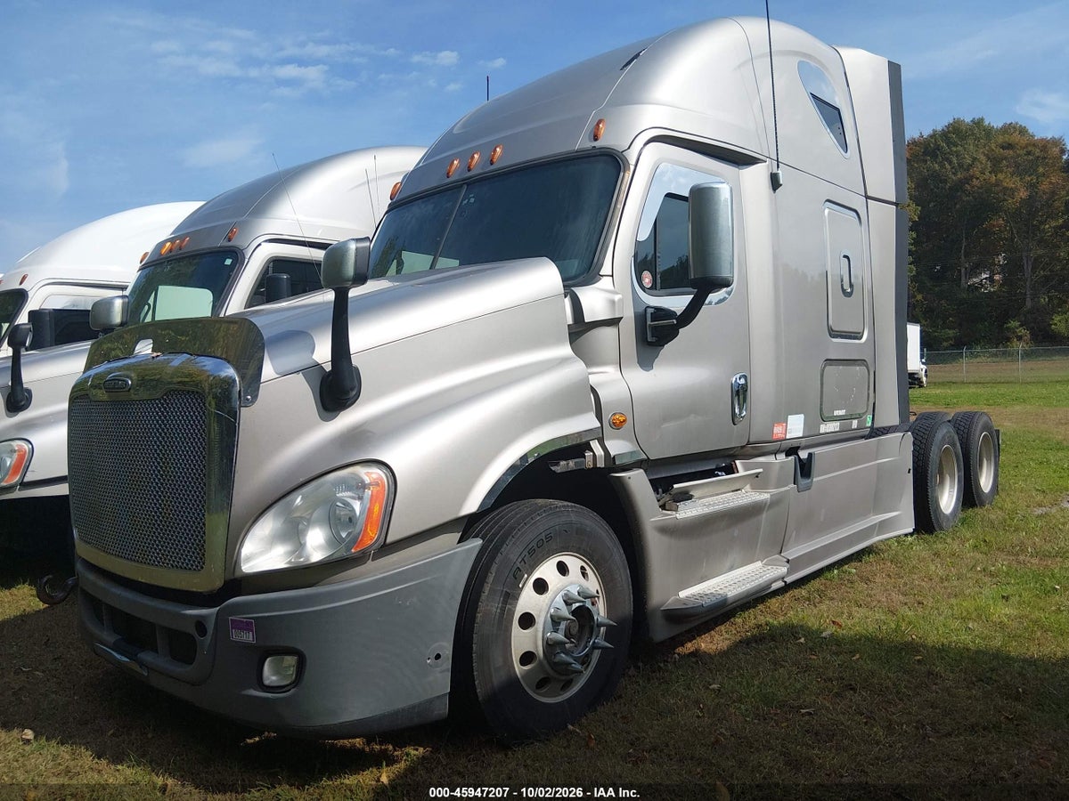 2013 FREIGHTLINER CASCADIA 125 — снимка 2
