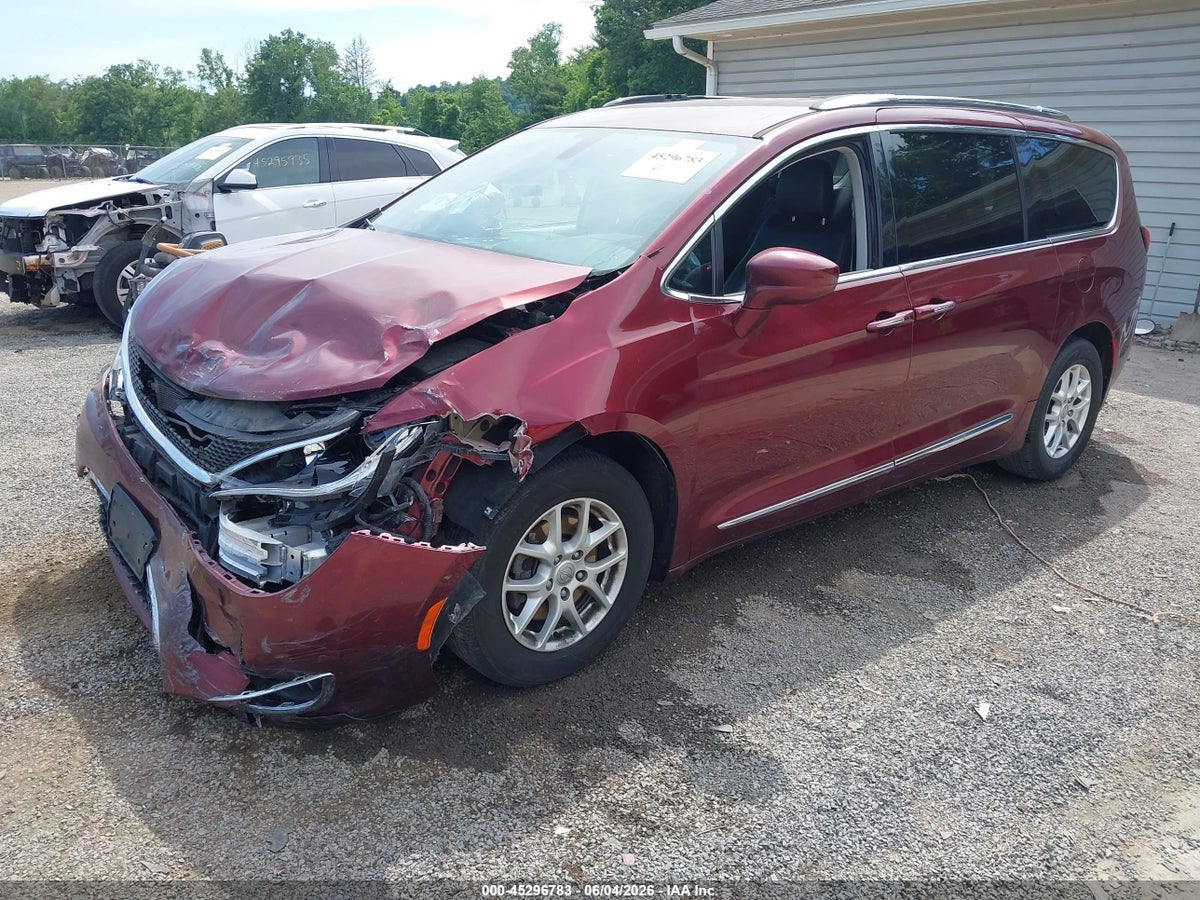 2020 CHRYSLER PACIFICA TOURING L — снимка 2