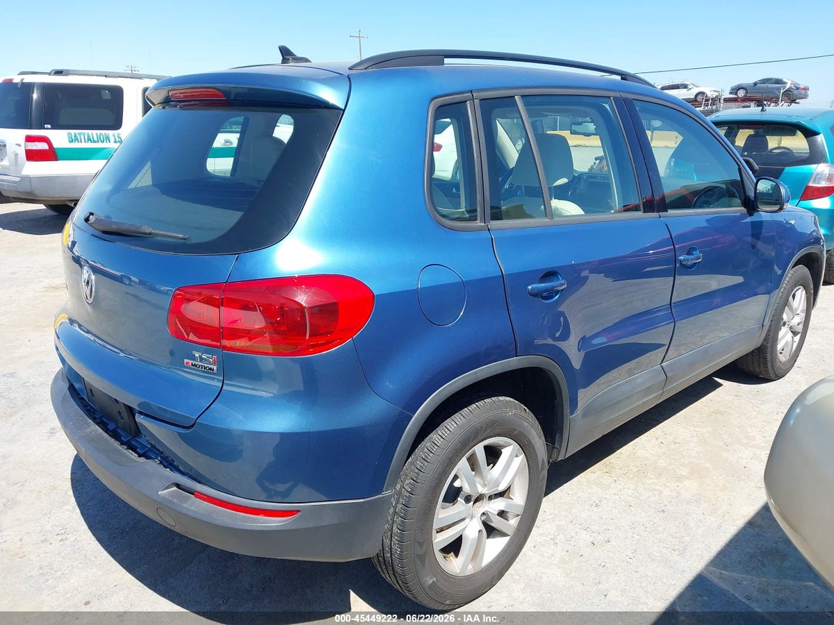 2017 VOLKSWAGEN TIGUAN 2.0T/2.0T S — снимка 4
