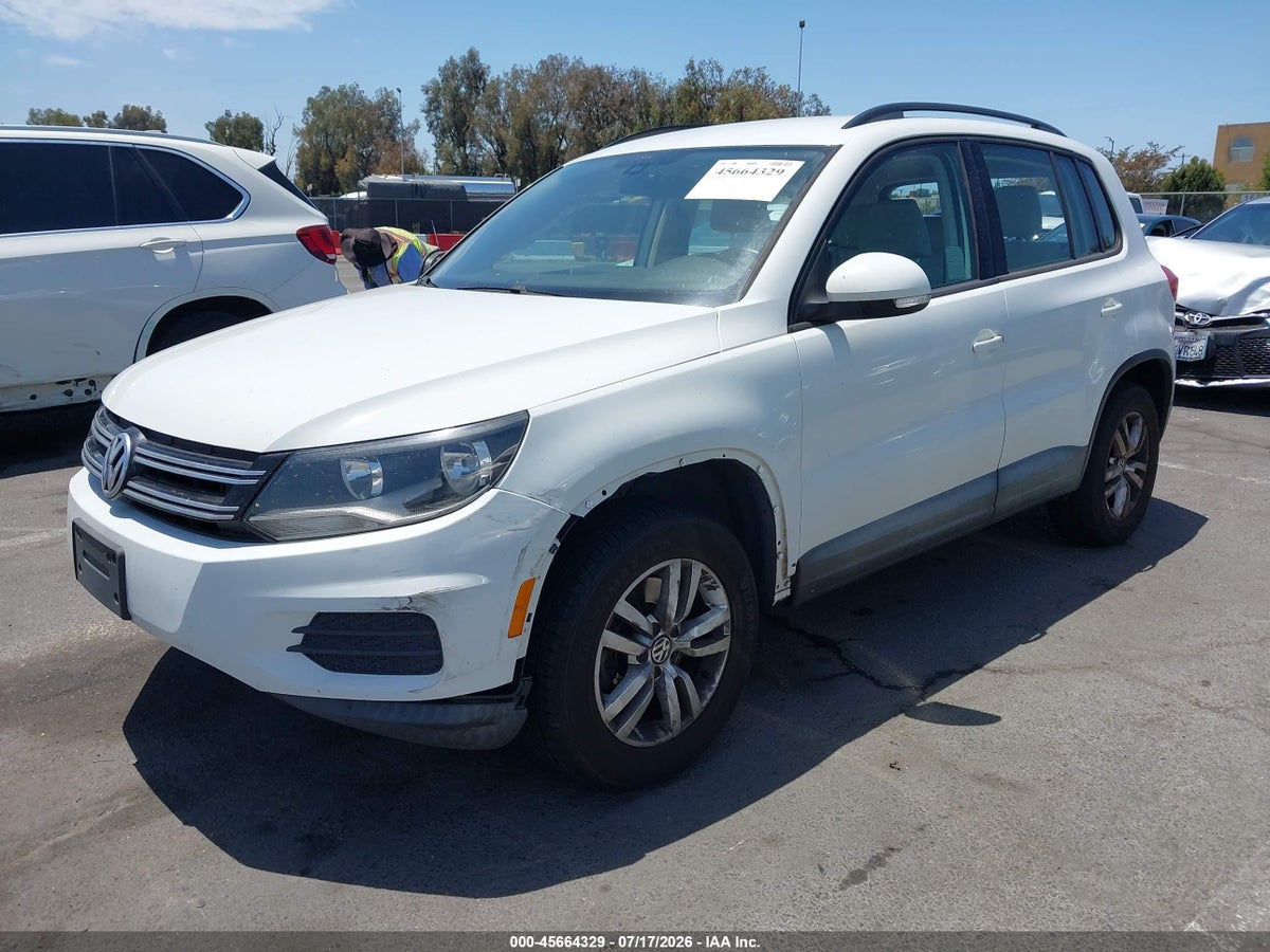 2016 VOLKSWAGEN TIGUAN S — снимка 2