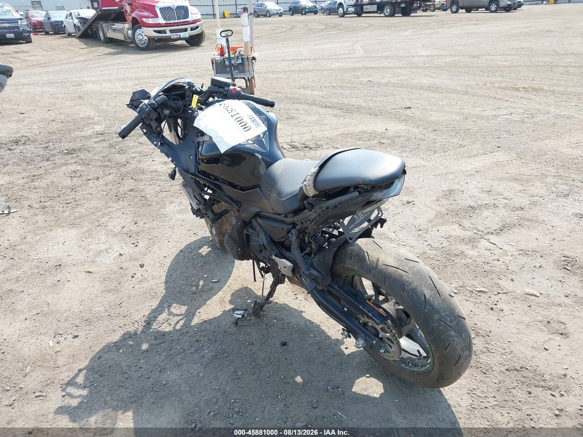 2025 KAWASAKI EX650 R — снимка 3