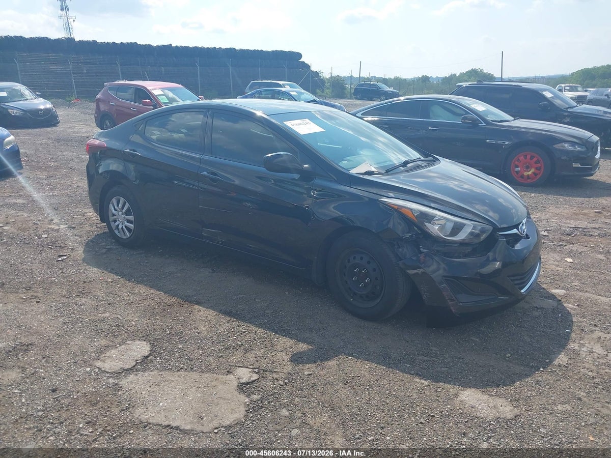 2016 HYUNDAI ELANTRA SE