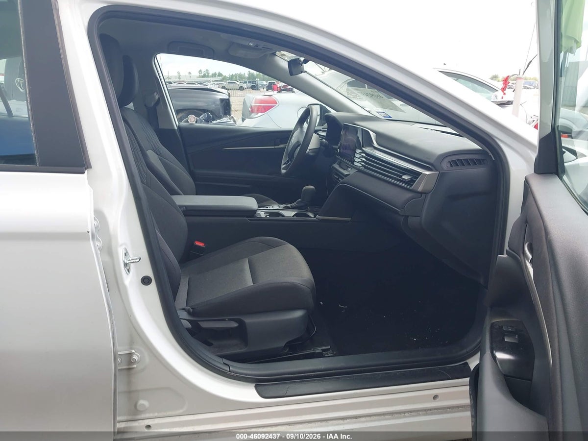 2025 TOYOTA CAMRY LE — снимка 5