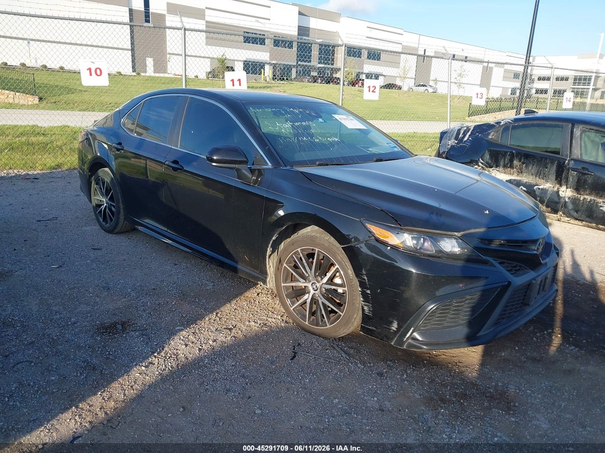 2021 TOYOTA CAMRY SE