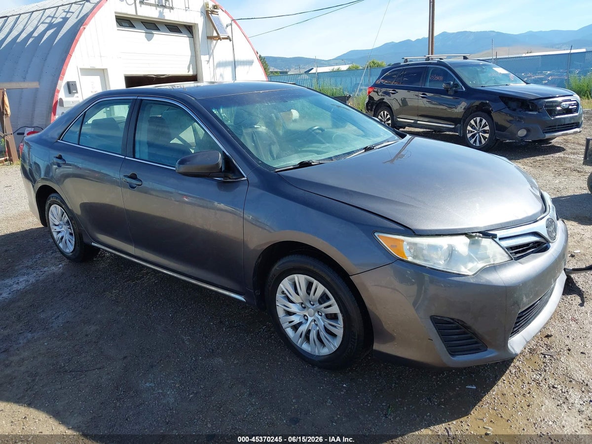 2014 TOYOTA CAMRY LE