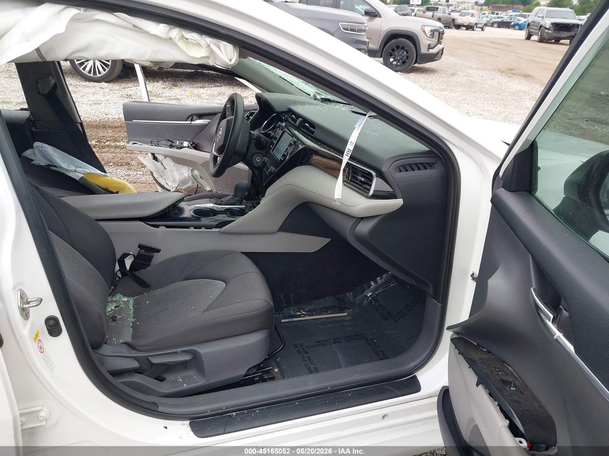 2019 TOYOTA CAMRY LE — снимка 5