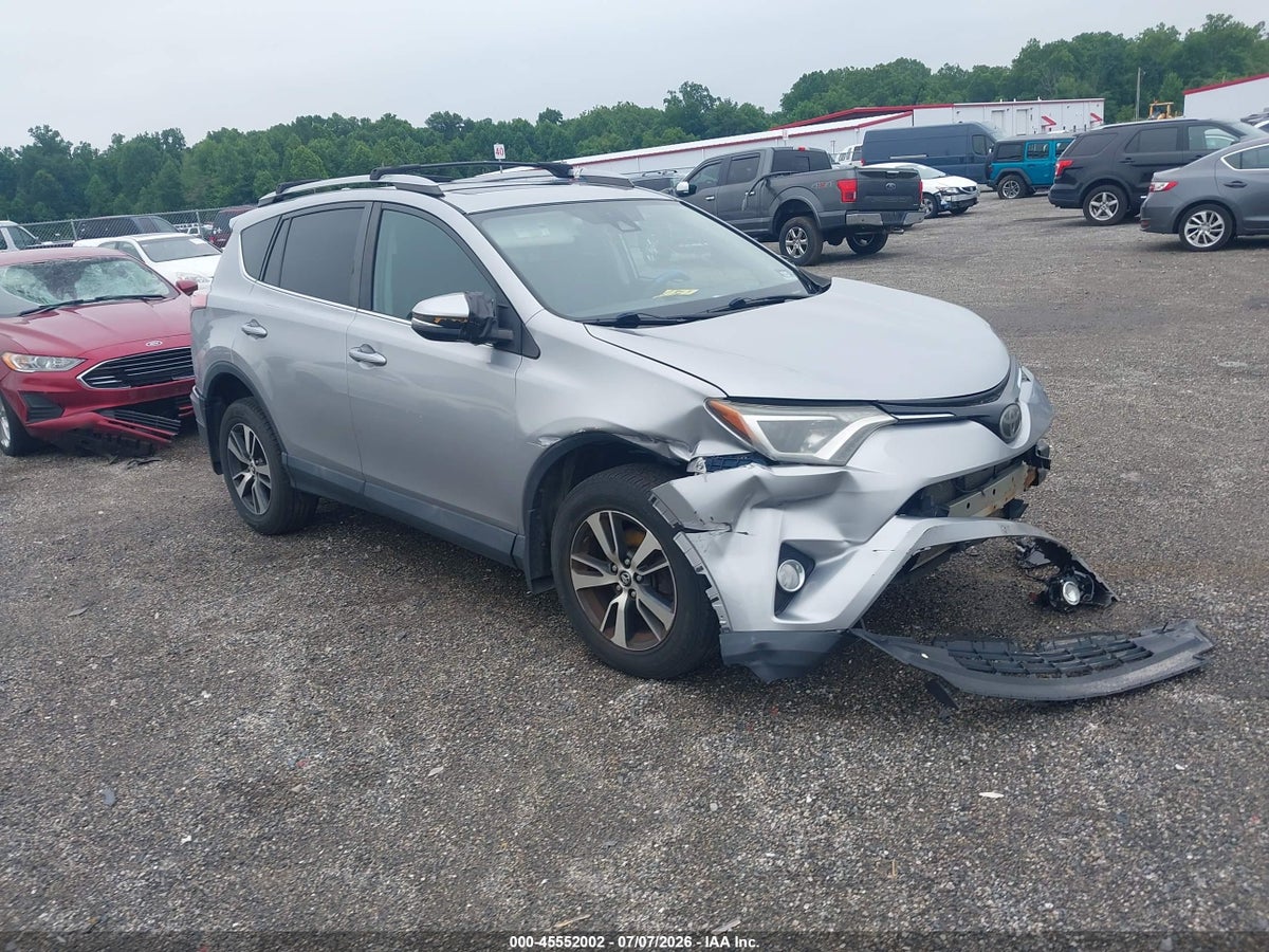 2017 TOYOTA RAV4 XLE