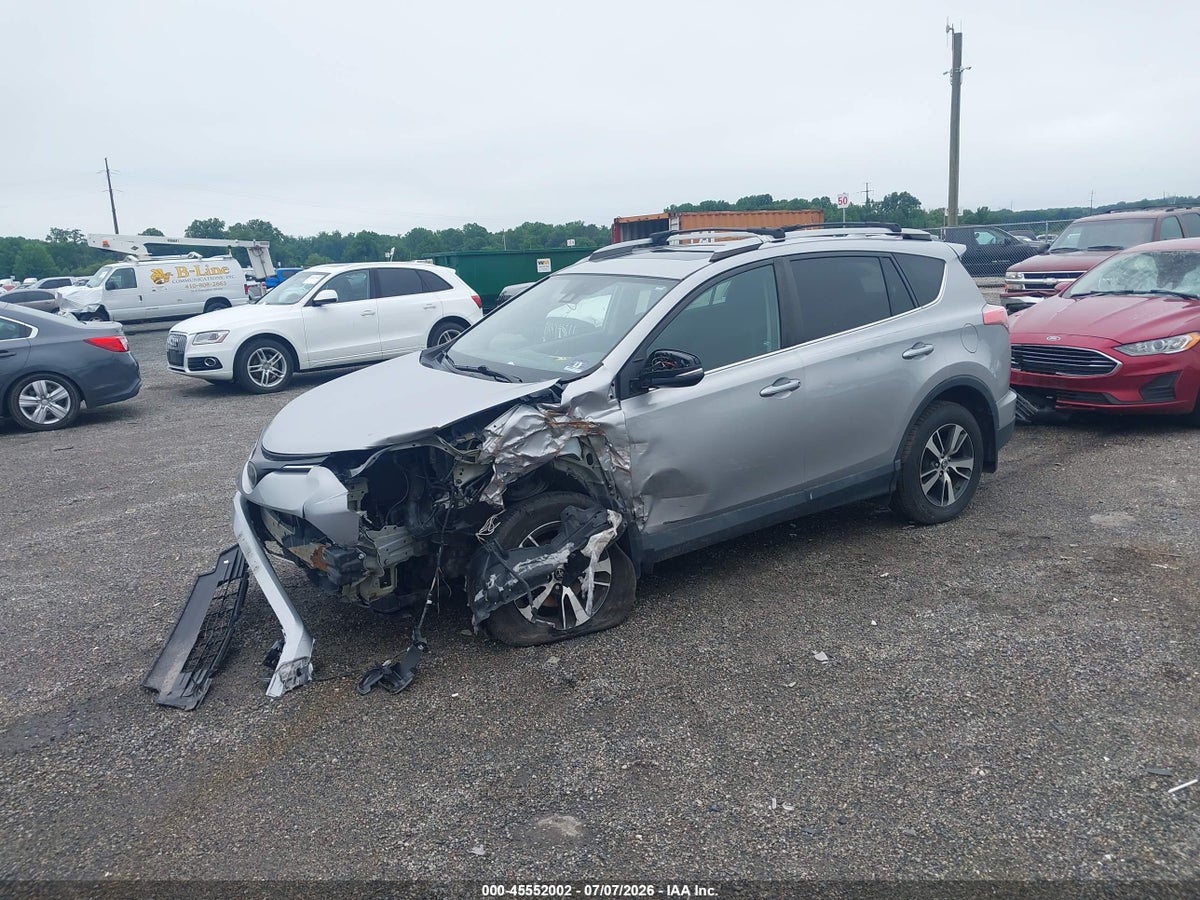 2017 TOYOTA RAV4 XLE — снимка 2