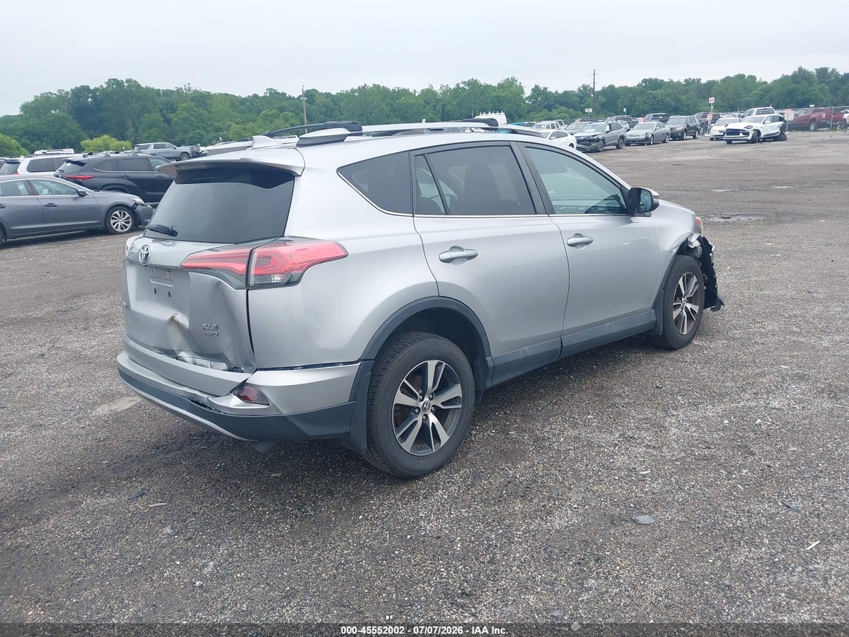 2017 TOYOTA RAV4 XLE — снимка 4