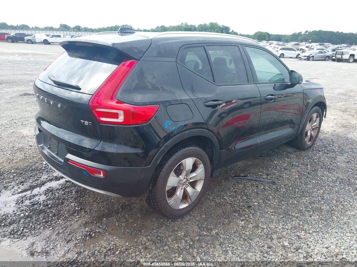 2020 VOLVO XC40 T5 MOMENTUM — снимка 4