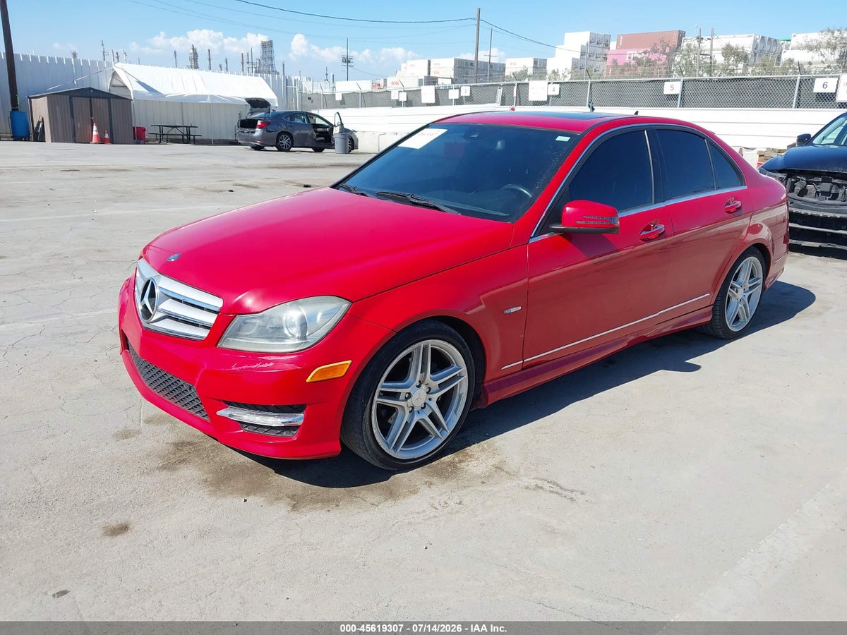 2012 MERCEDES-BENZ C 250 LUXURY/SPORT — снимка 2