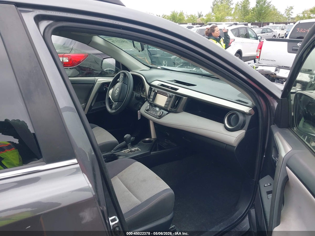 2015 TOYOTA RAV4 XLE — снимка 5