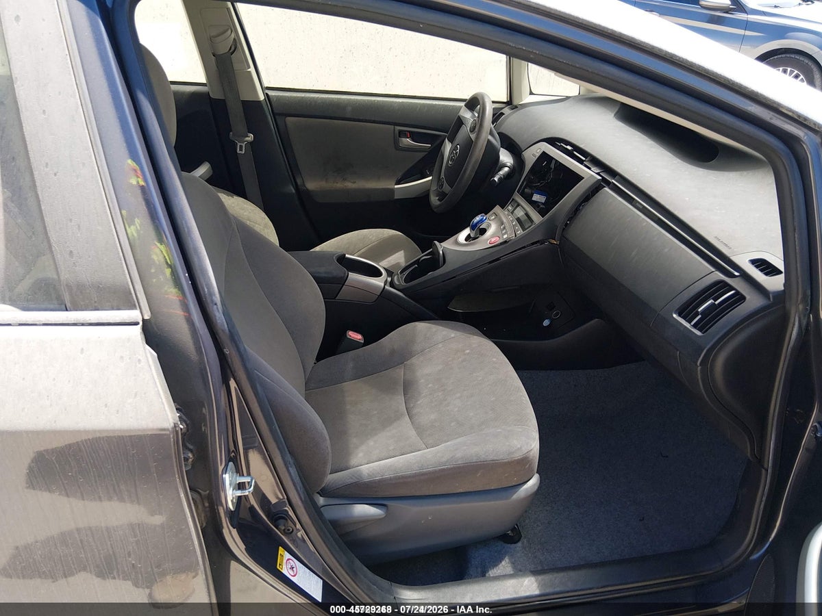 2015 TOYOTA PRIUS TWO — снимка 5