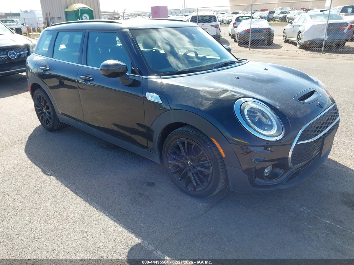 2022 MINI CLUBMAN COOPER S