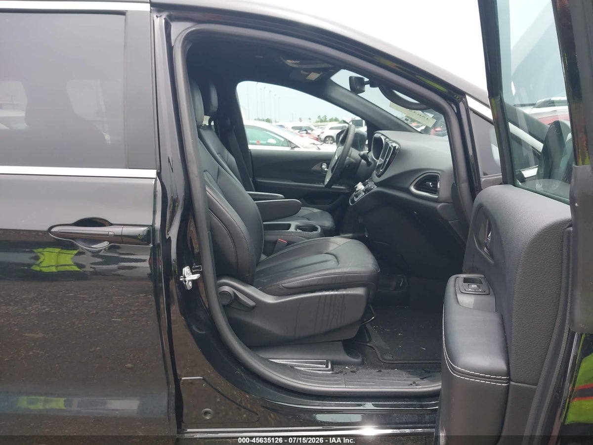 2026 CHRYSLER PACIFICA SELECT — снимка 5