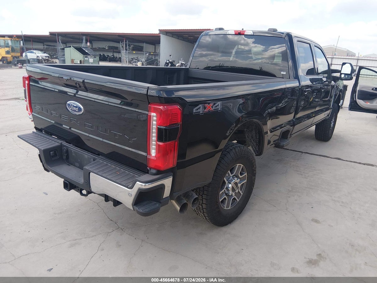 2026 FORD F-250 LARIAT — снимка 4