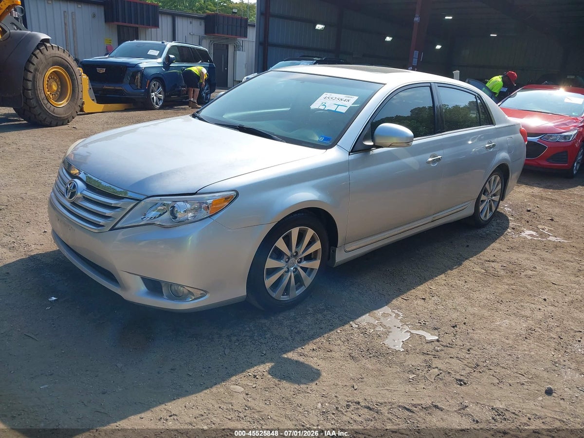 2012 TOYOTA AVALON LIMITED — снимка 2