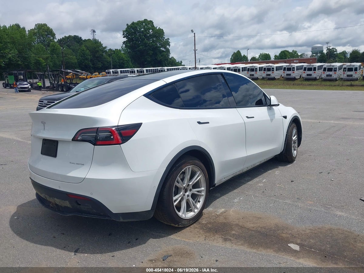 2021 TESLA MODEL Y LONG RANGE DUAL MOTOR ALL-WHEEL DRIVE — снимка 4