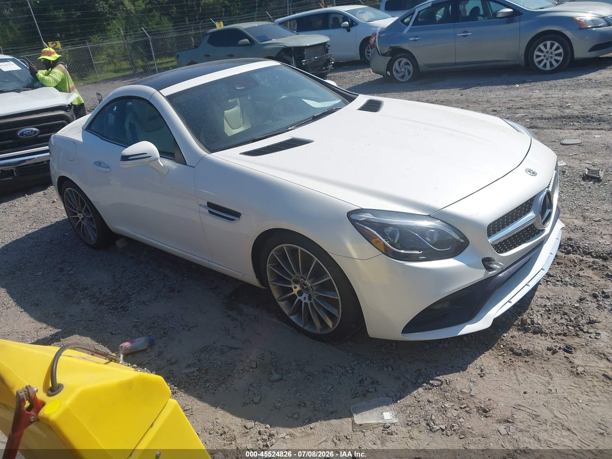 2019 MERCEDES-BENZ SLC 300