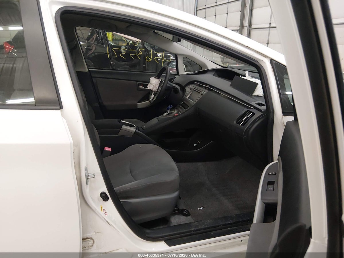 2012 TOYOTA PRIUS TWO — снимка 5