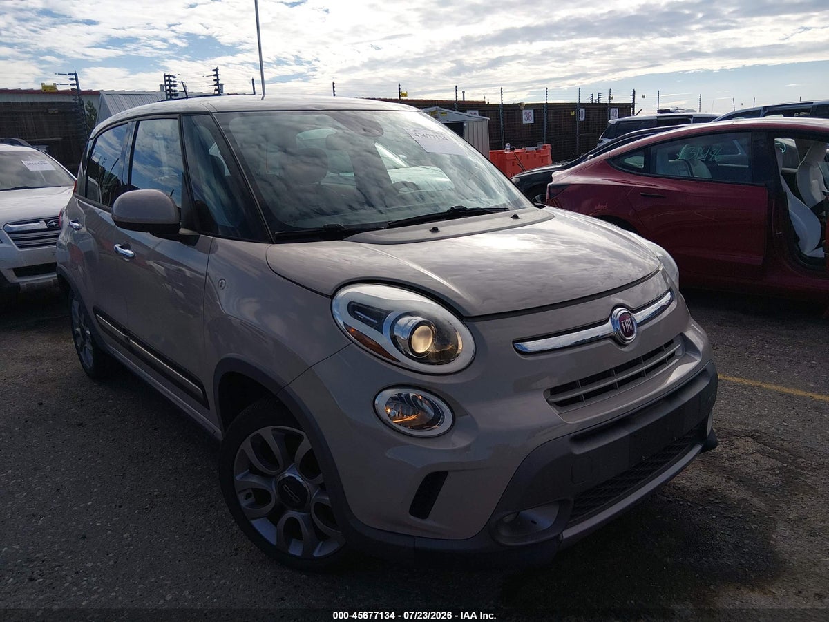 2015 FIAT 500L TREKKING