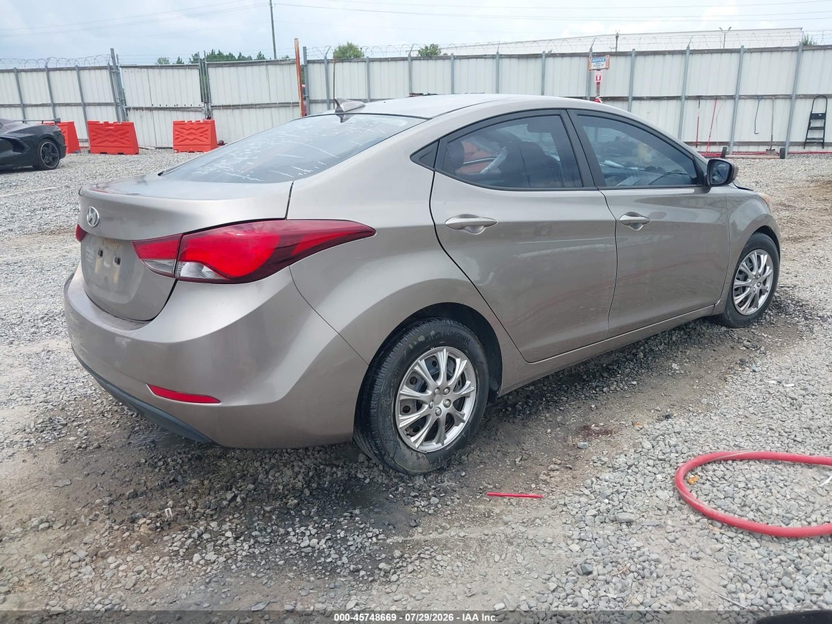 2016 HYUNDAI ELANTRA SE — снимка 4