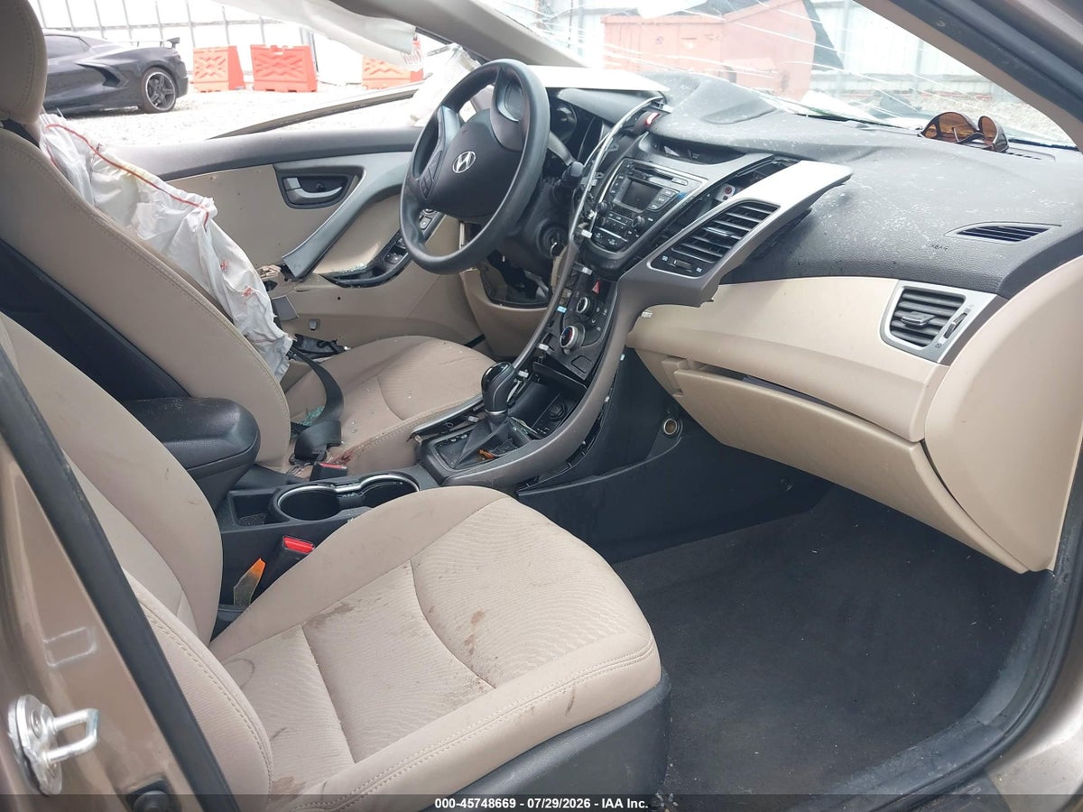 2016 HYUNDAI ELANTRA SE — снимка 5