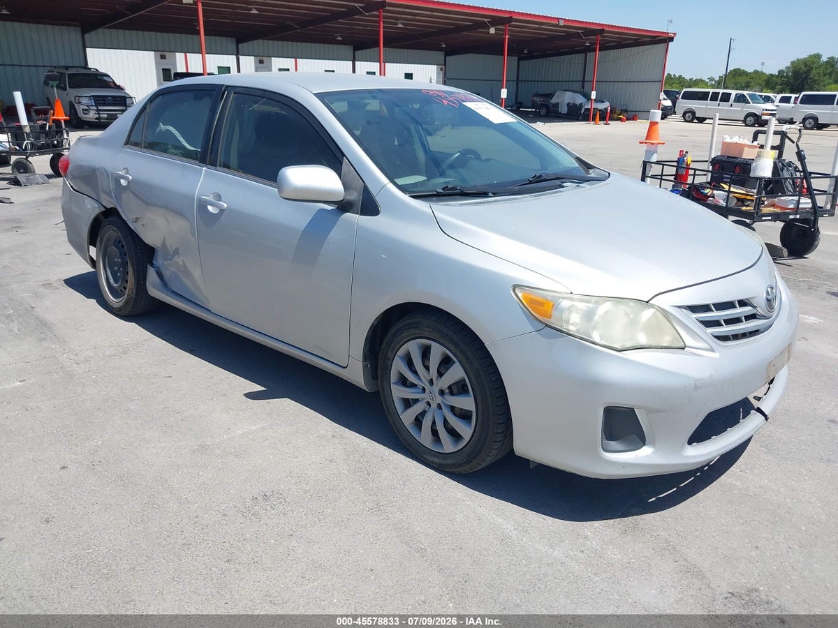 2013 TOYOTA COROLLA LE