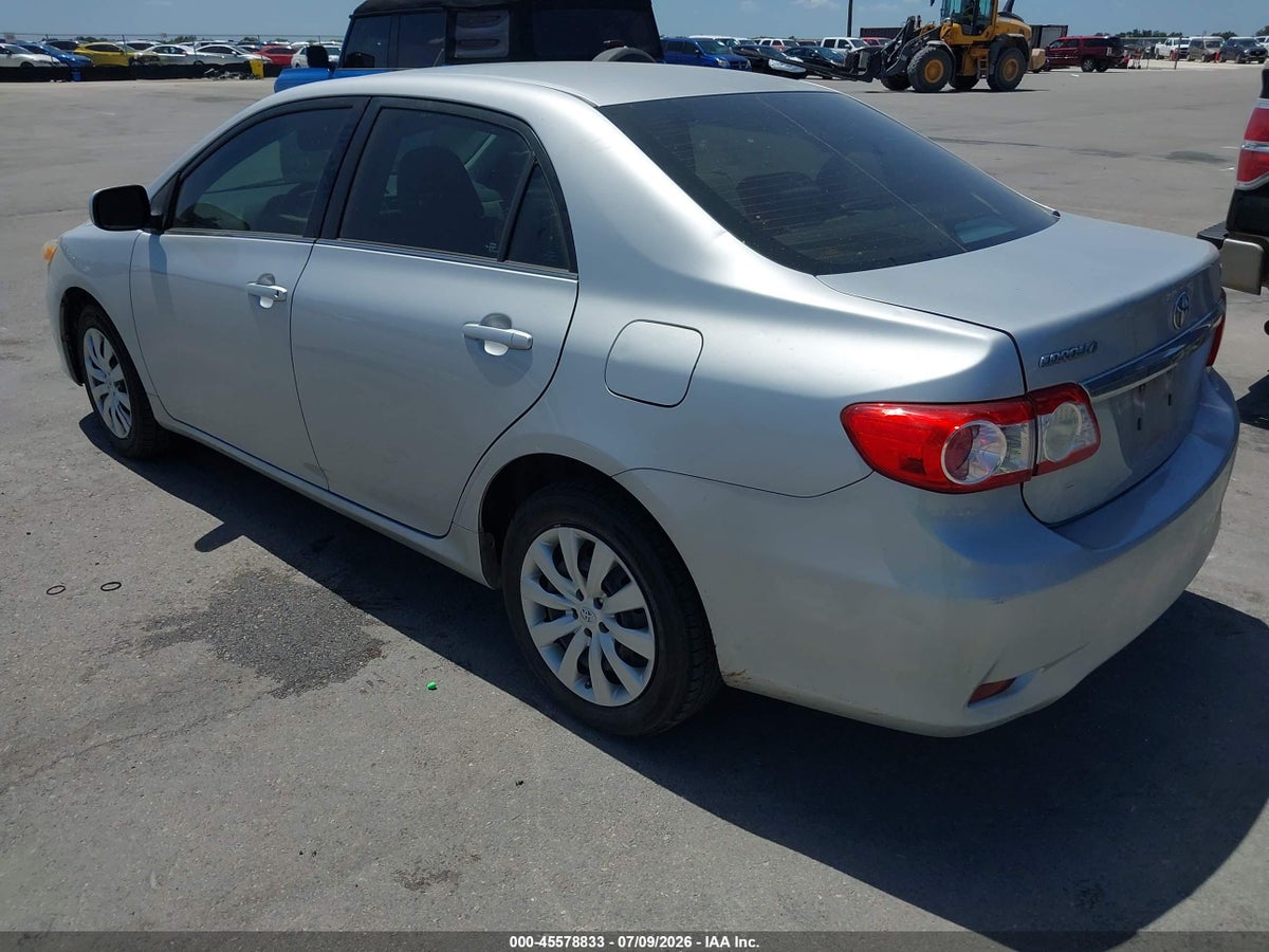 2013 TOYOTA COROLLA LE — снимка 3