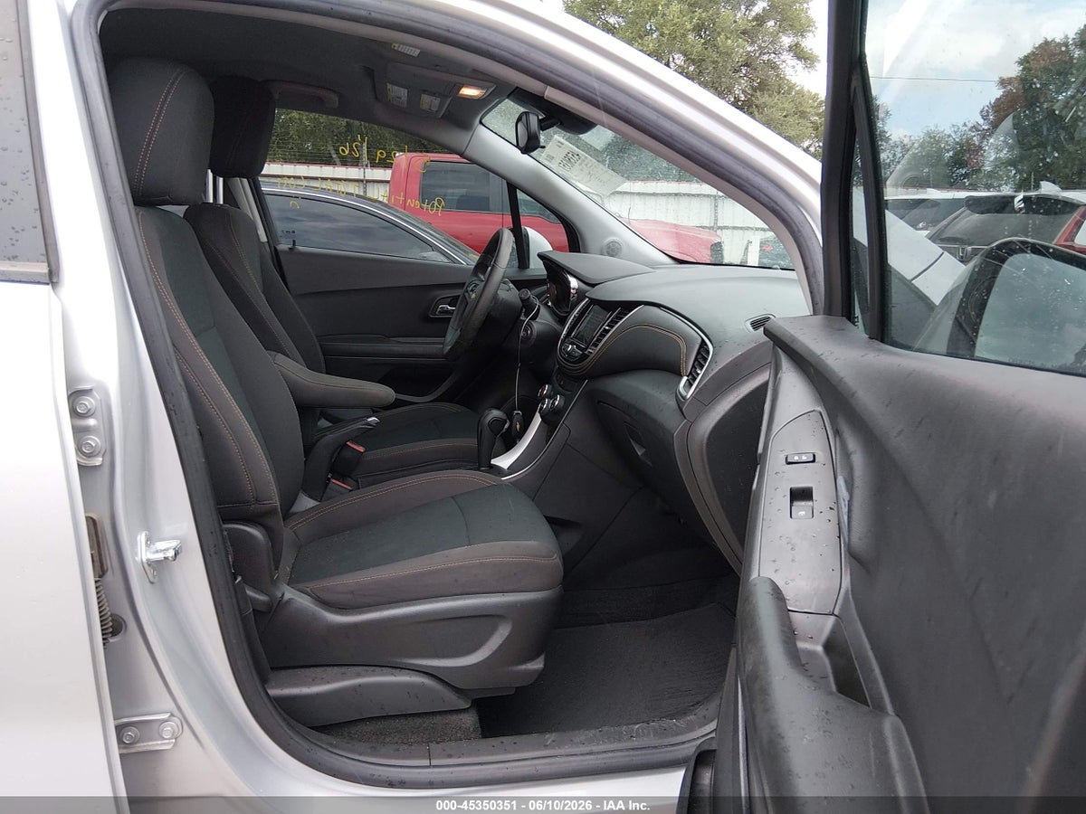 2021 CHEVROLET TRAX AWD LS — снимка 5