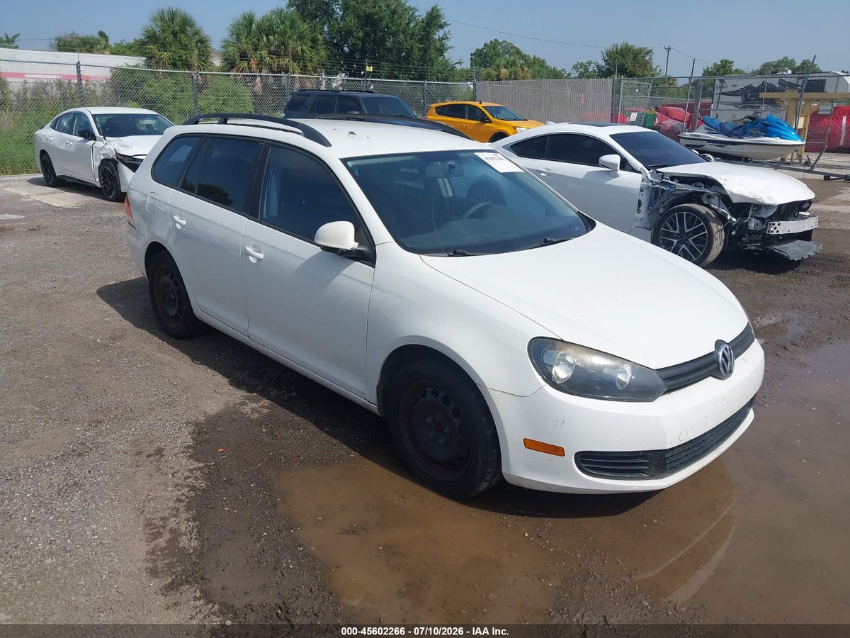 2013 VOLKSWAGEN JETTA SPORTWAGEN 2.5L S