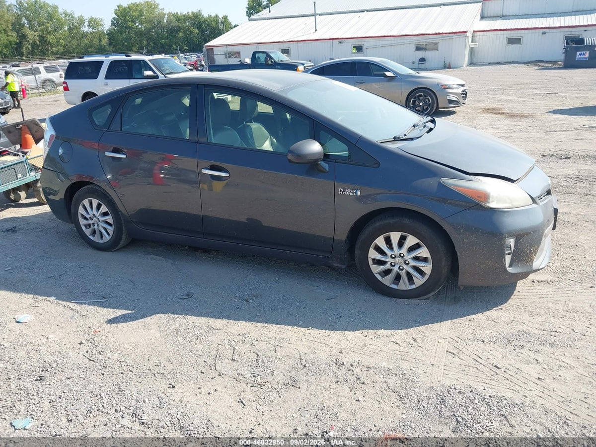 2013 TOYOTA PRIUS PLUG-IN