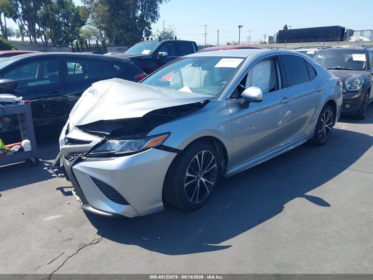 2020 TOYOTA CAMRY SE — снимка 2