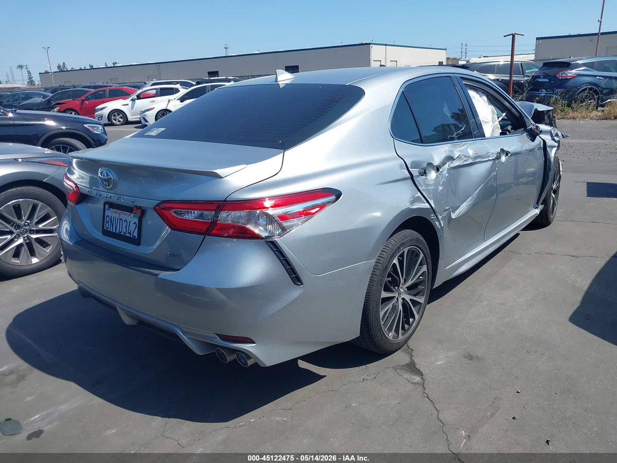 2020 TOYOTA CAMRY SE — снимка 4