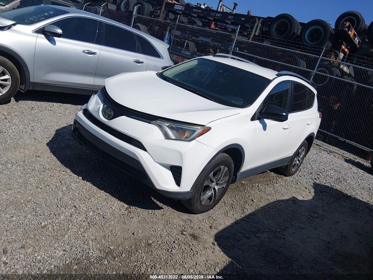2018 TOYOTA RAV4 LE — снимка 2