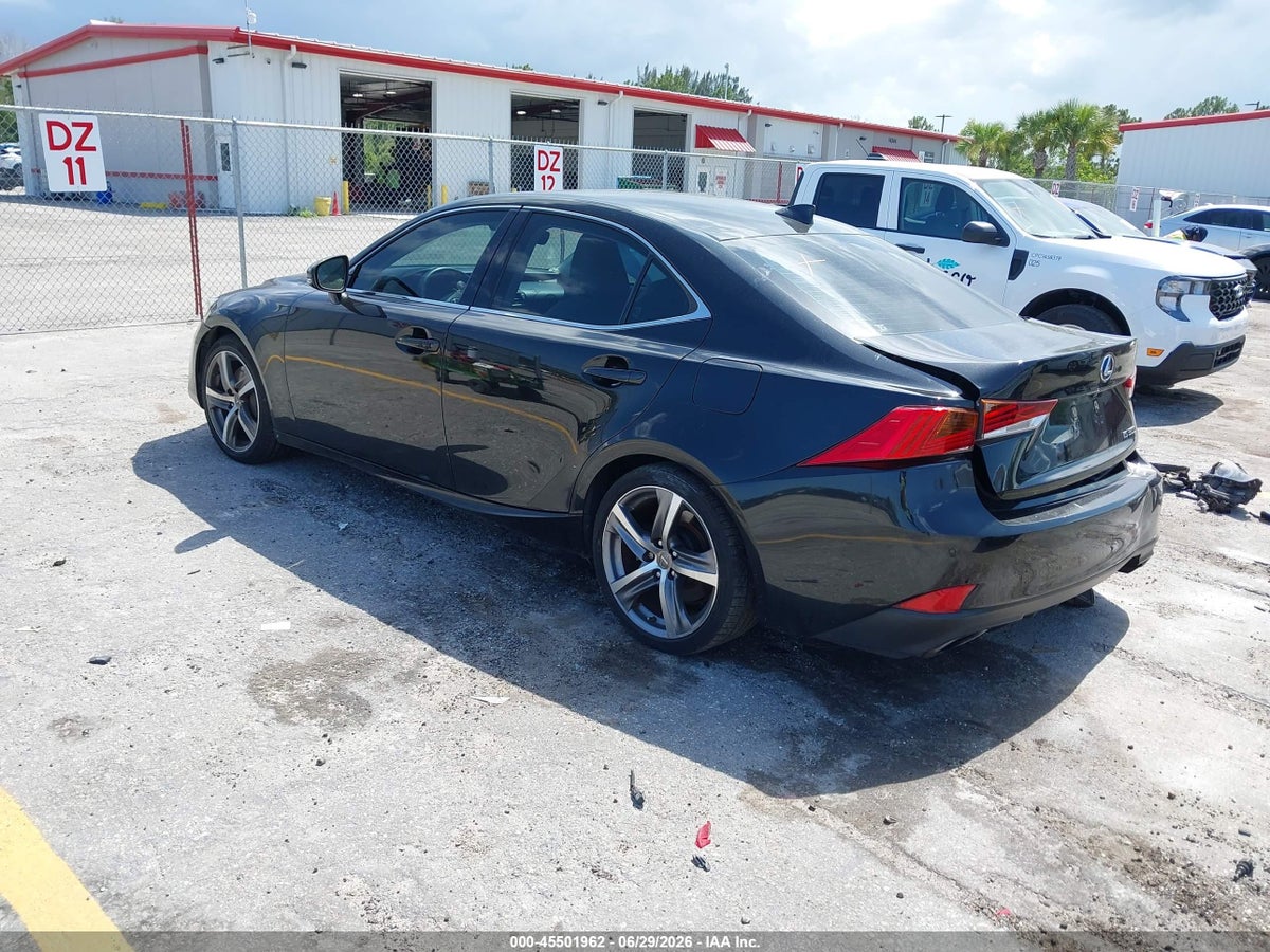 2019 LEXUS IS 300 — снимка 3