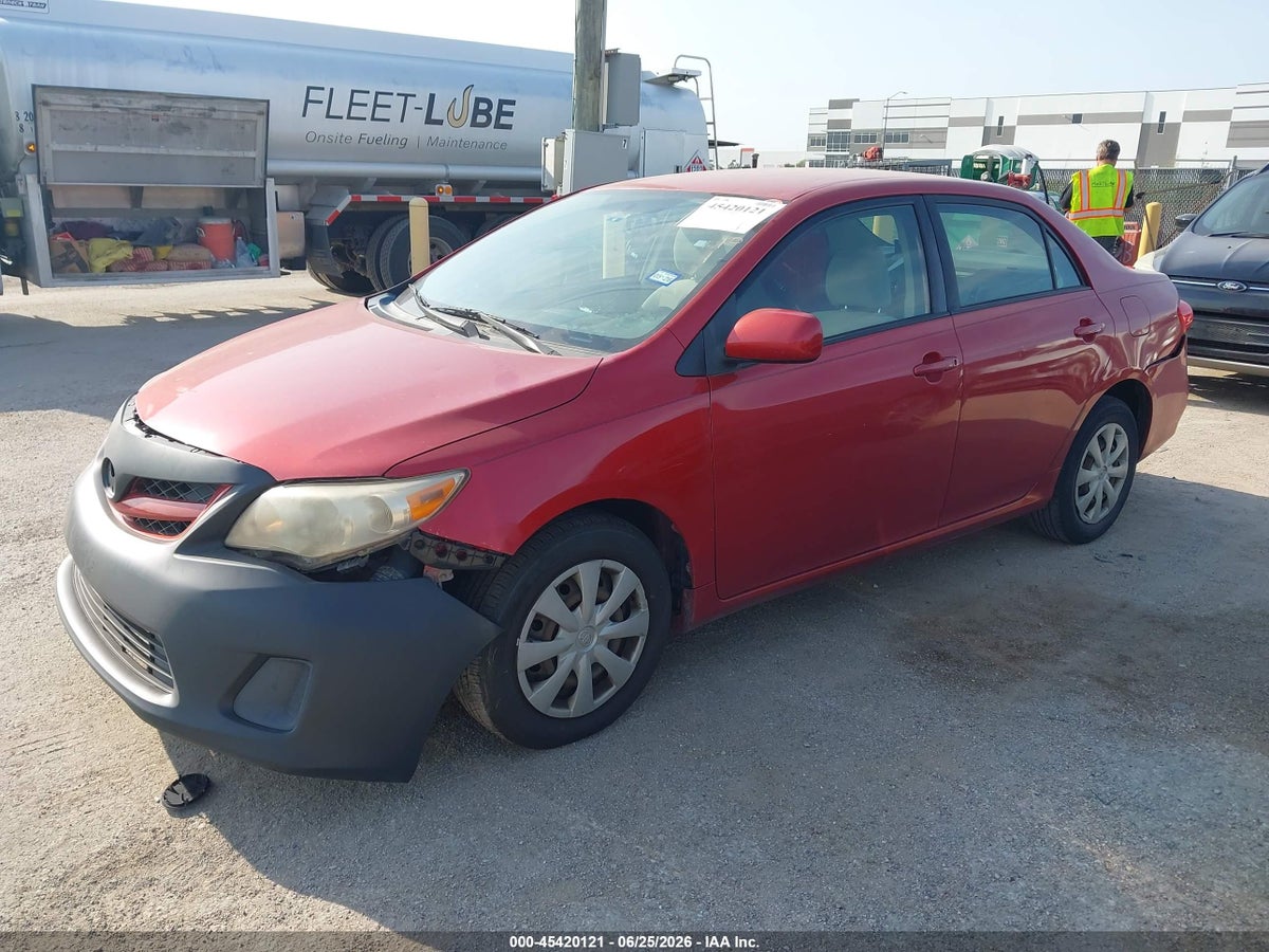 2011 TOYOTA COROLLA LE — снимка 2