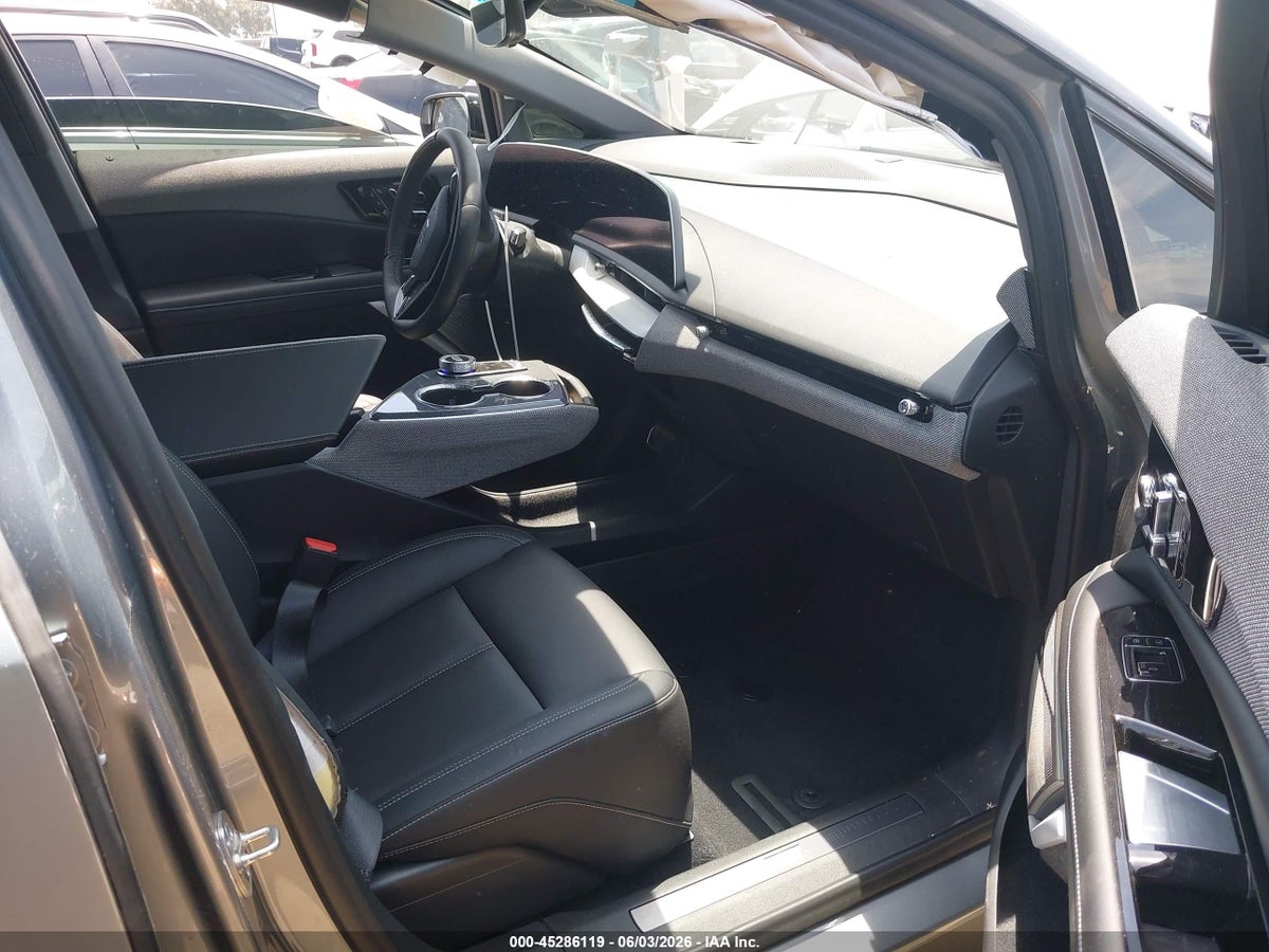 2026 CADILLAC OPTIQ SPORT — снимка 5